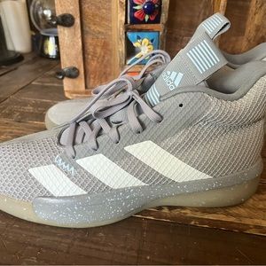 Adidas pro next grey men’s 13 used good condition with spots on heal